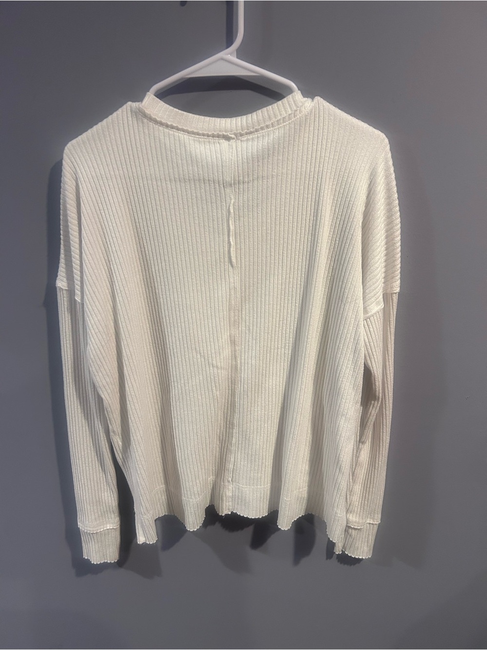 🤍 Wild Fable White V-Neck Tunic
Size Small - Picture 6 of 8